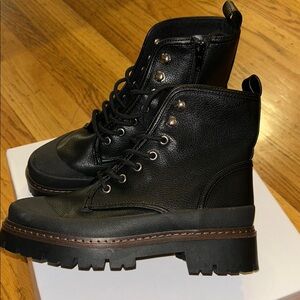 Giani Bernini combat boots